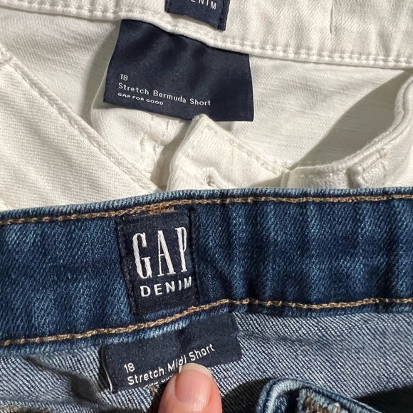 GAP KIDS Denim - 2 jeans & 2 jean shorts - size 18 girls - Picture 2 of 3